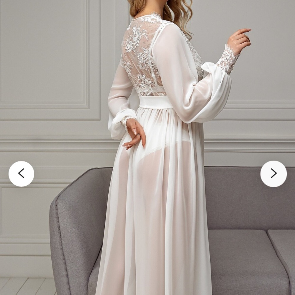 Bridal Robe - Picture 4 of 8